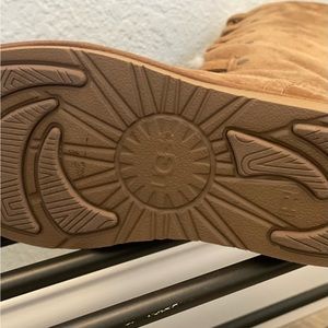 New UGG Australia boot